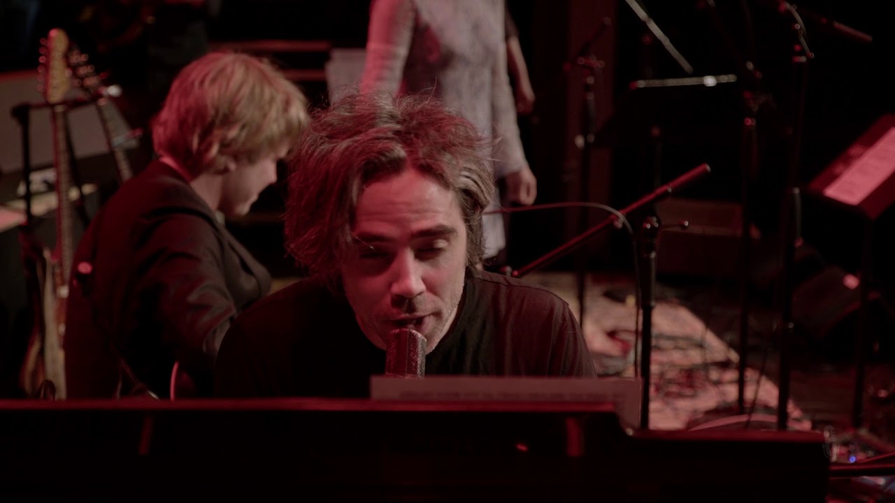 Patrick Watson / Basia Bulat - These Days (Live on eTown)