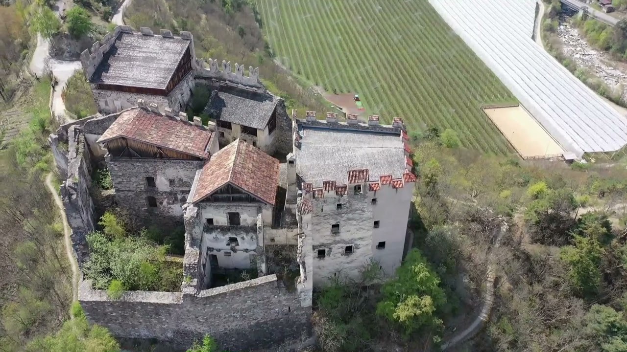 Alto Adige-Suedtirol-Castelli Venosta-Burgen Vinschgau (Unter Obermontani)- Dji Mavic 2 pro