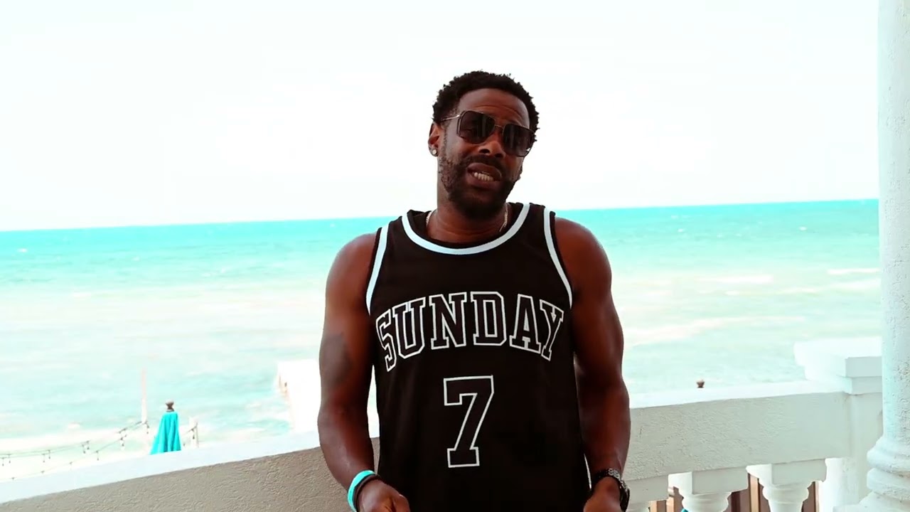 Sunday the Hawk- So (Part1)