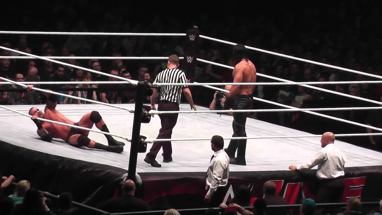 Wwe live Birmingham 11/04/2015 Randy Orton VS Seth Rollins