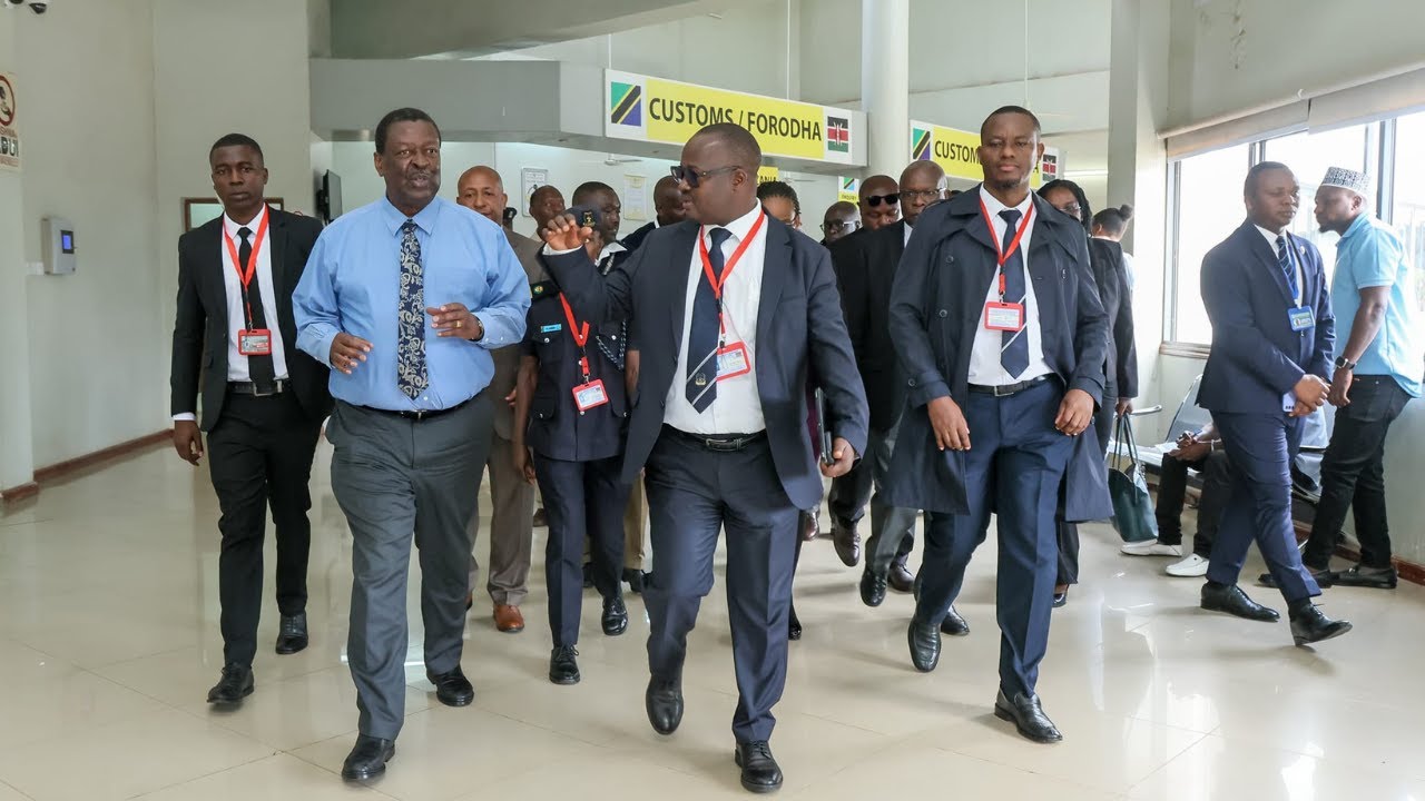 See how Prime CS Mudavadi Arrived at Namanga Border Post, EnRoute to Arusha for EAC 25th Anniversary