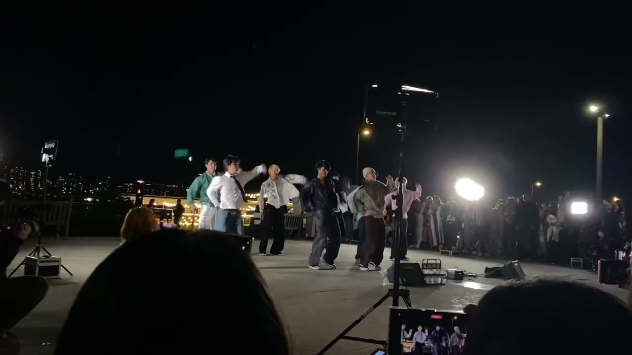 8turn busking seventeen bss fighting
