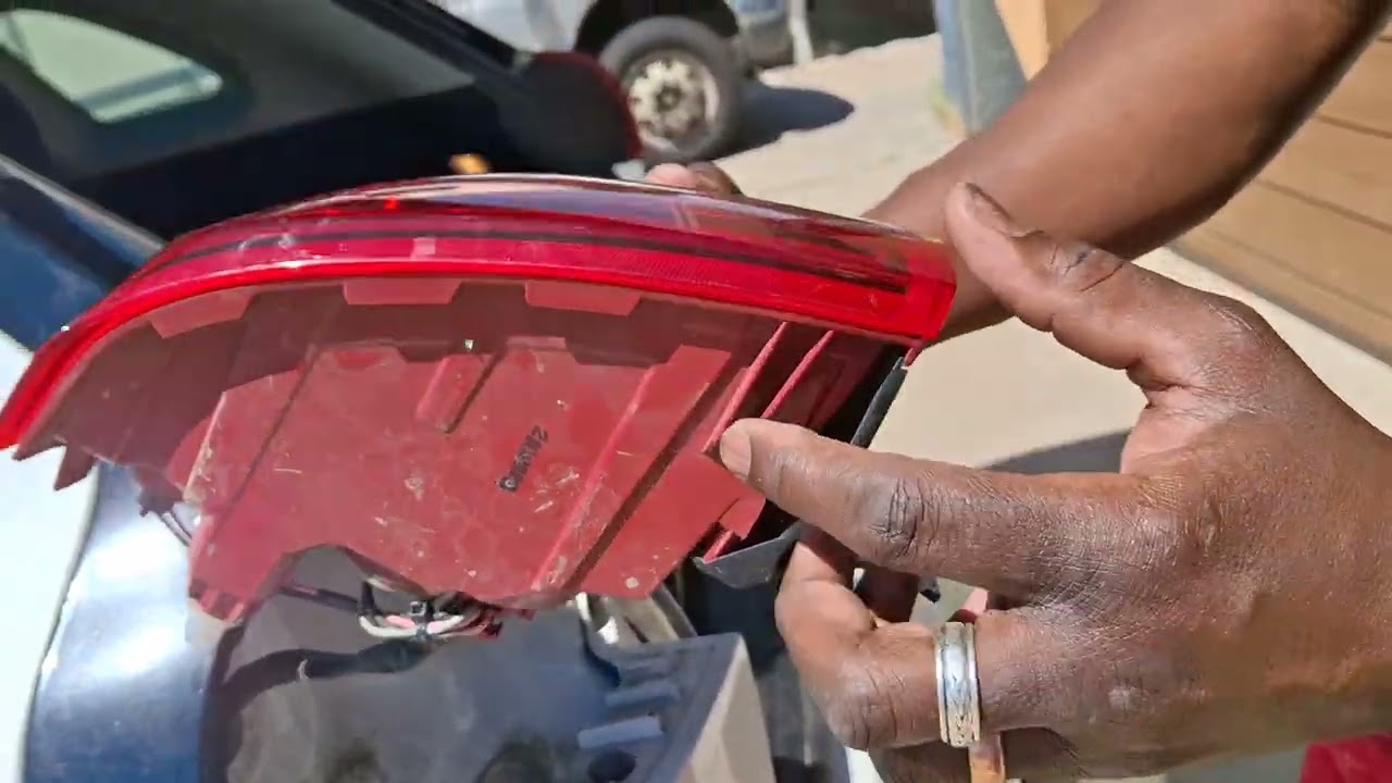 Changing the tail light in a 2021 Kia Niro