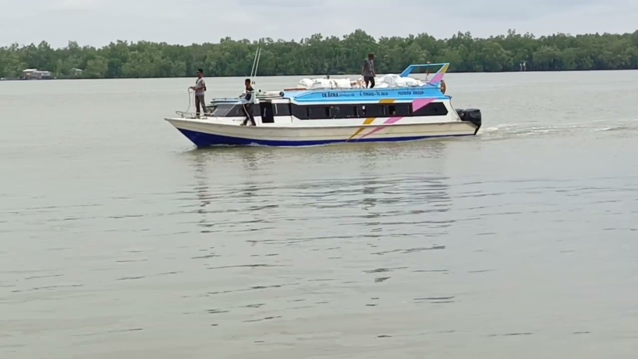 SB AURA Arrives! | Historic Moment as the Massive Ship Reaches Kuala Enok Waters