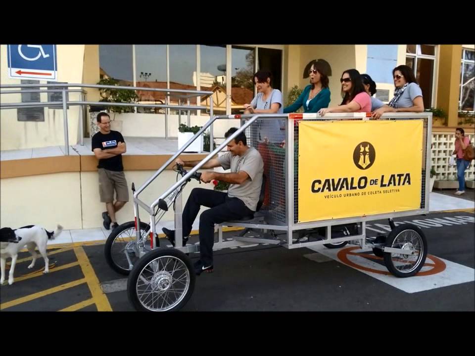 Cavalo de Lata :: AMIGAS ::