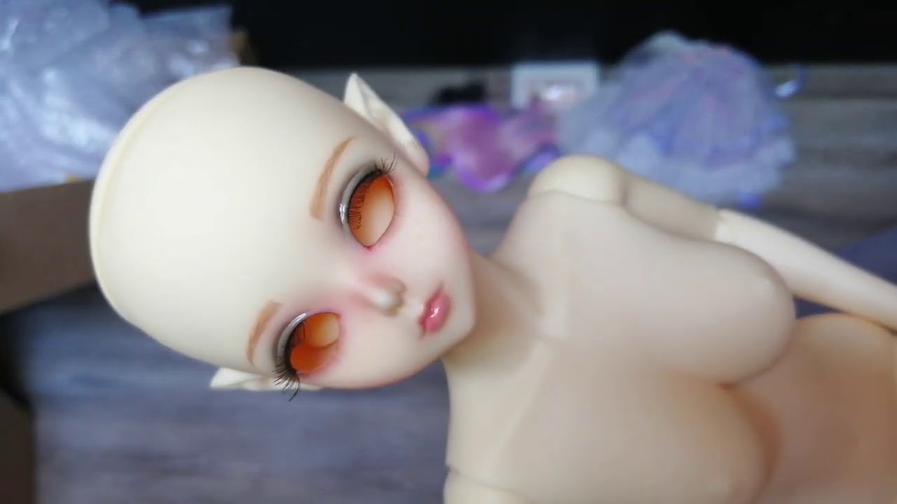 1/4 Bjd full set. Aliexpress (link 👇🏻)