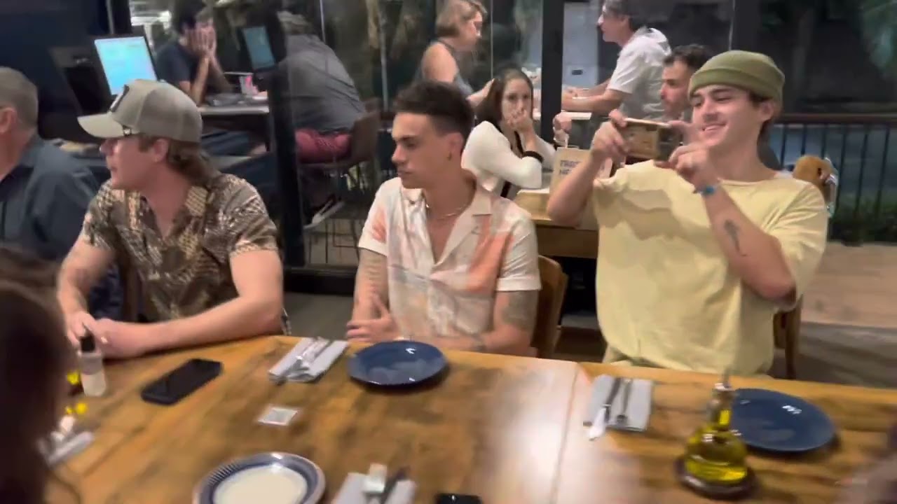 Julie and the Phantoms first encounter, full cast and Kenny Ortega - Fun dinner and cute moments!