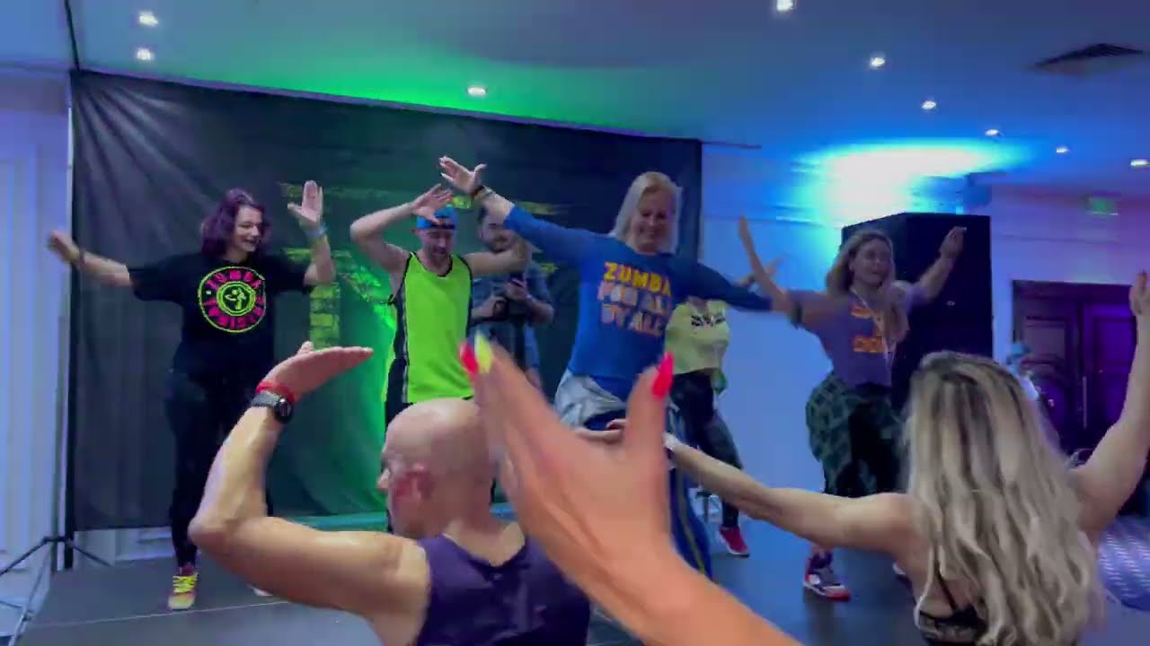 Cantare - Pitbull ft. Lenier - Zumba fitness