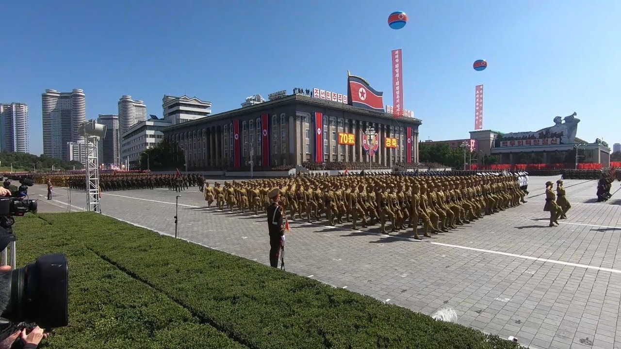 北朝鮮建国７０年の軍事パレードの広角撮影バージョン