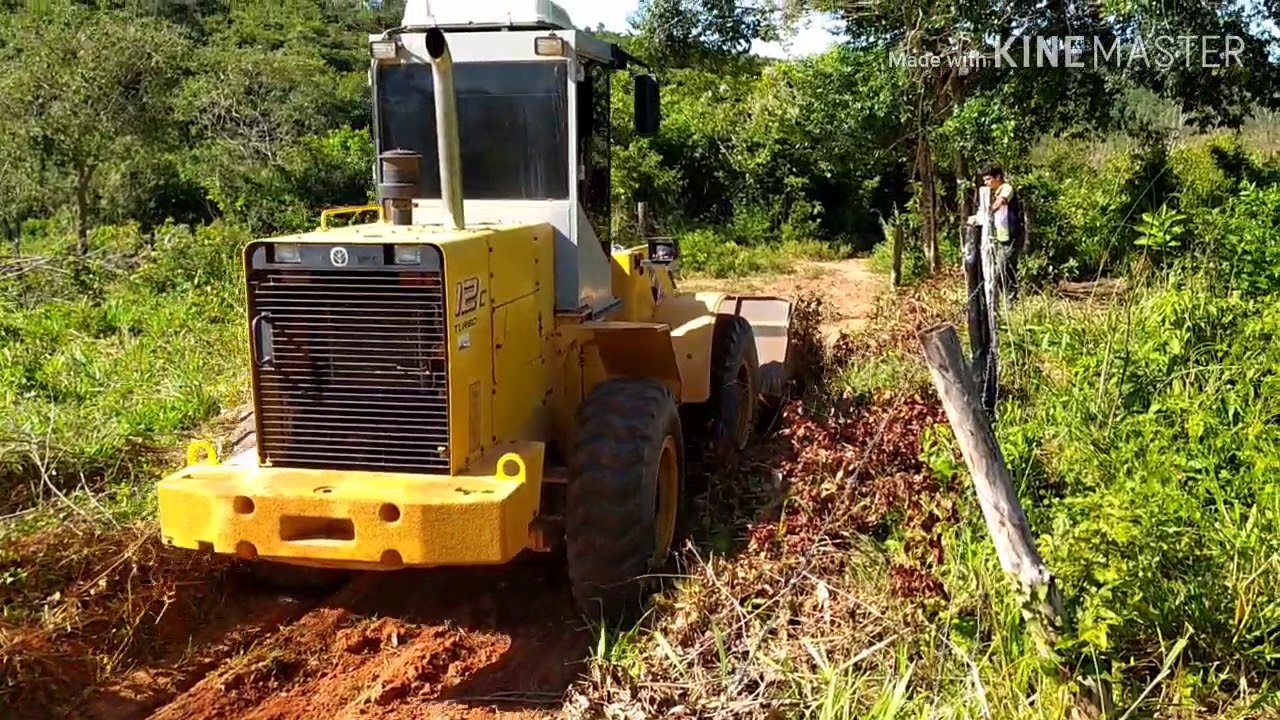 Abrindo a estrada pra chegar no serviço 12c na pressão 😎🚜