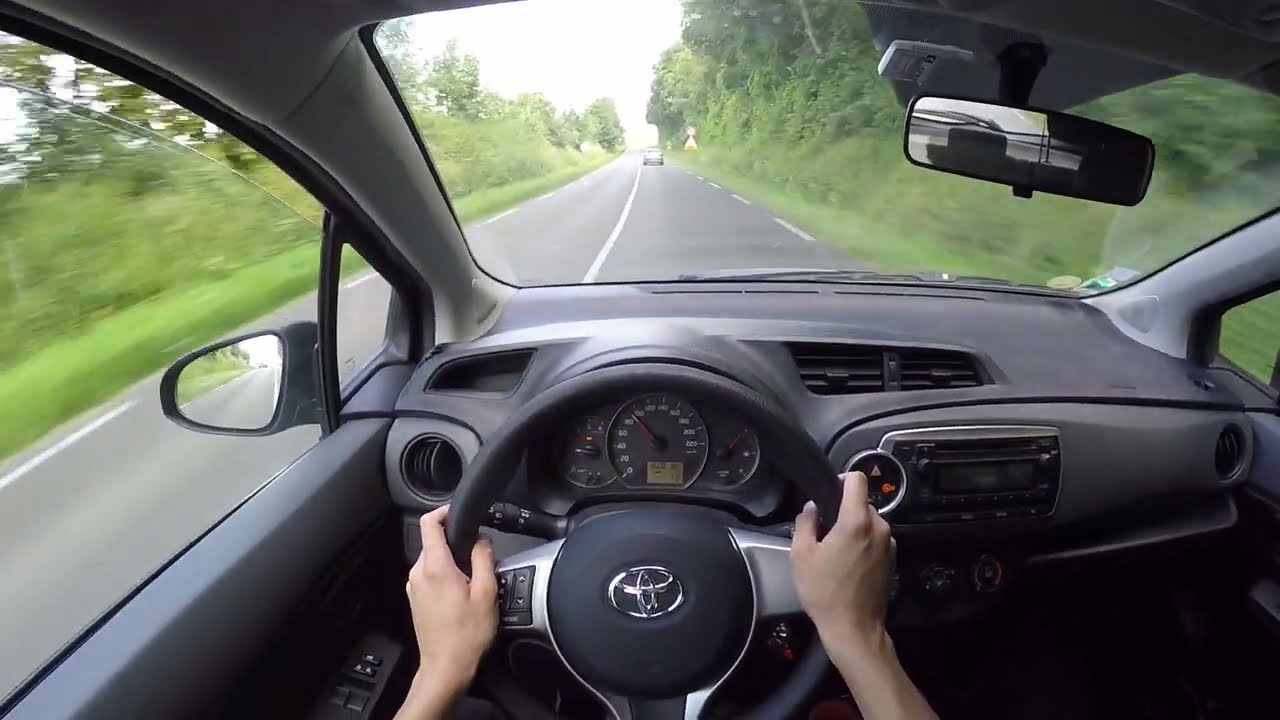 Toyota Yaris III 1.4 D4-D (2012) - POV Drive