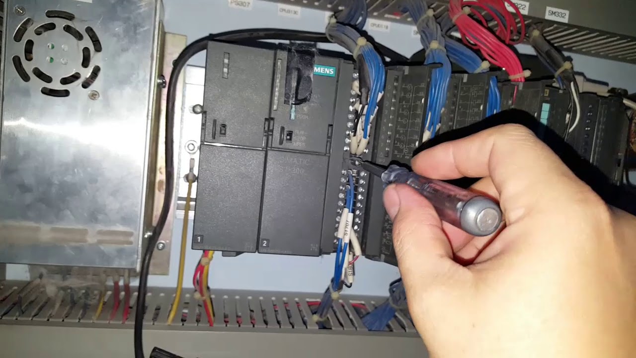 PLC S7 300 CPU313C - Giới thiệu tổng quan về phần cứng PLC S7 300  - Cách tháo giắc cắm PLC S7 300 ?