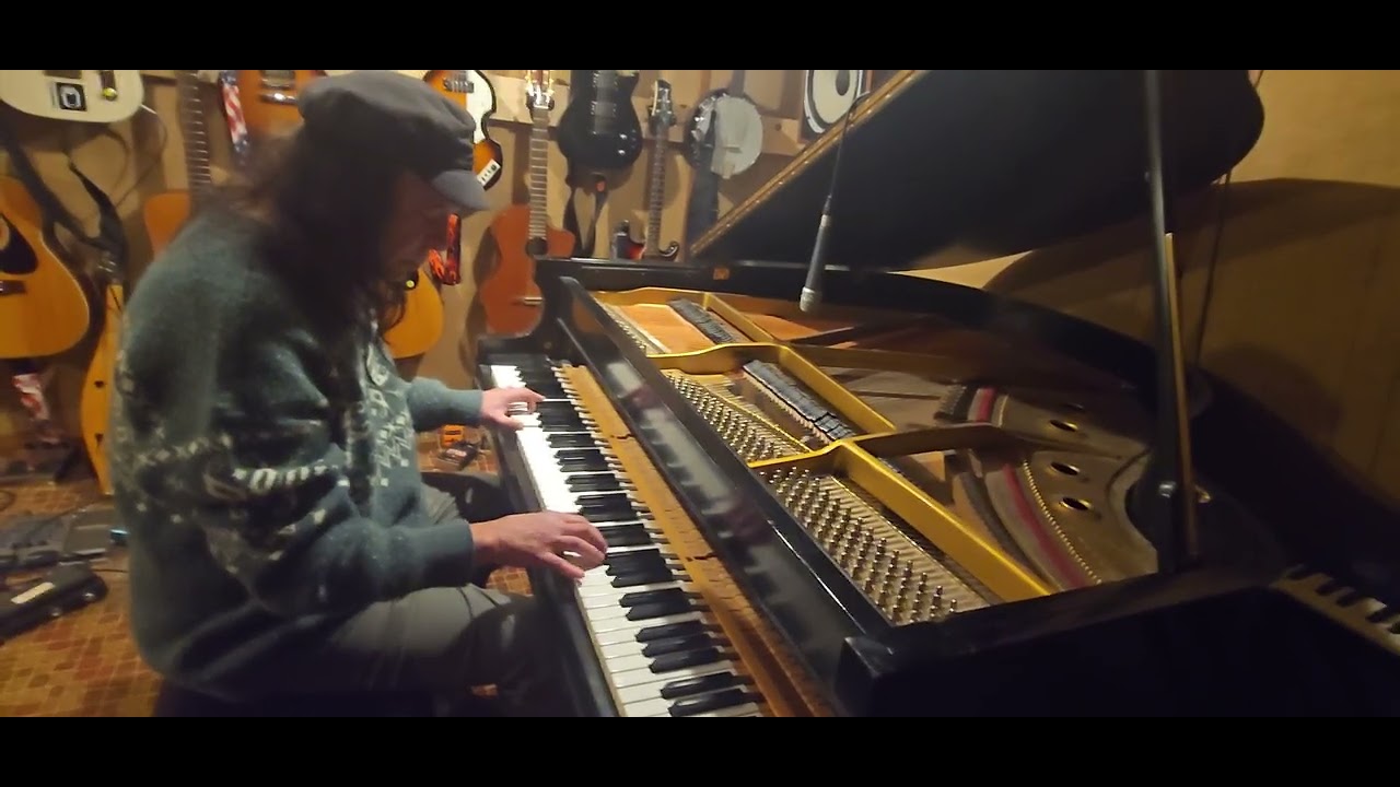 There is Somebody Out There (piano version) -  Jeremy Morris 