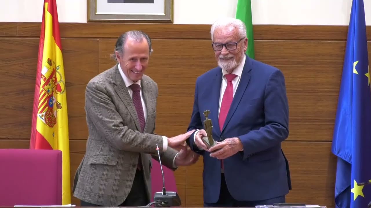 CHICLANA | EL DEFENSOR DEL PUEBLO ANDALUZ JESÚS MAEZTU REALIZA VISITA INSTITUCIONAL A CHICLANA