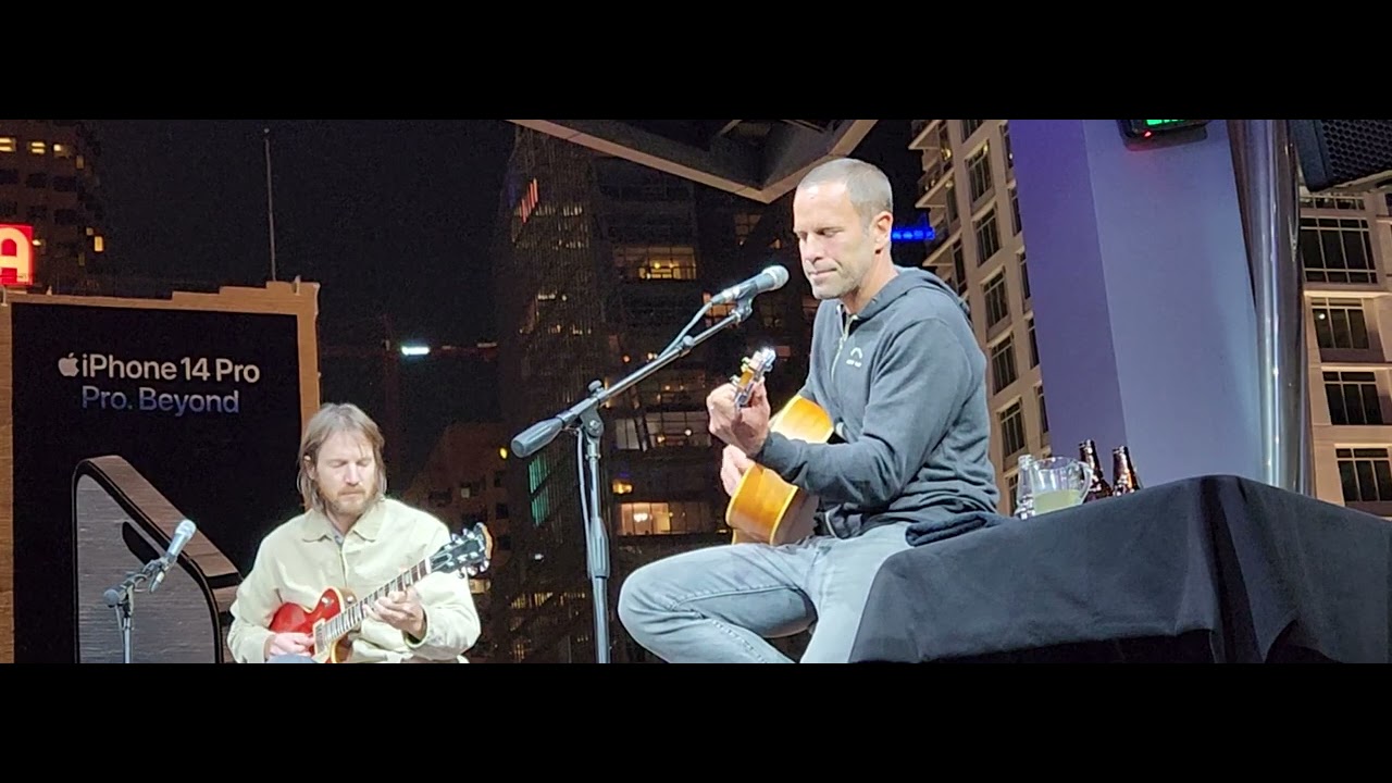 Jack Johnson with Constellations (live) at LA Live rooftop