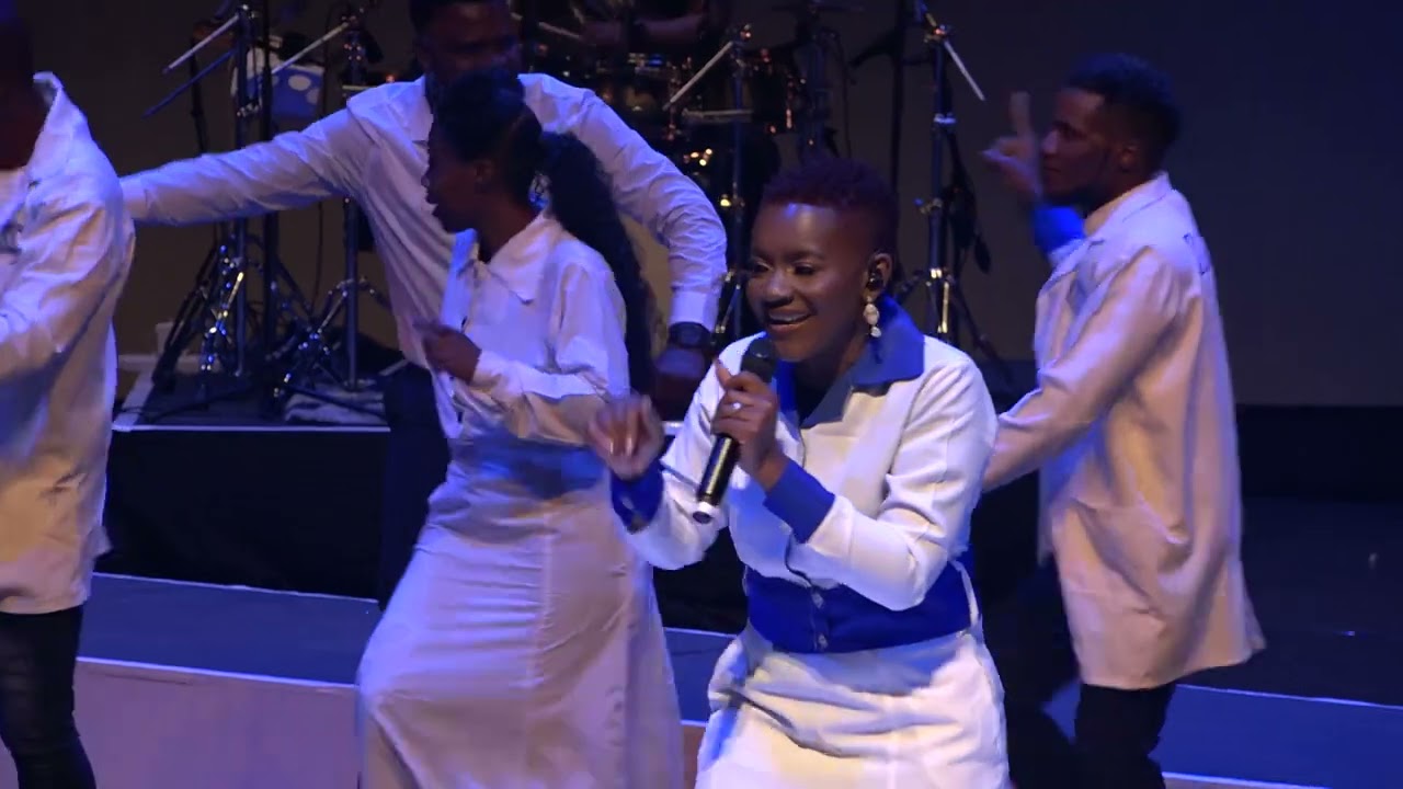 Newie - ⁠⁠Tshigubu Medley (Ft. VhaApostola) Official Video