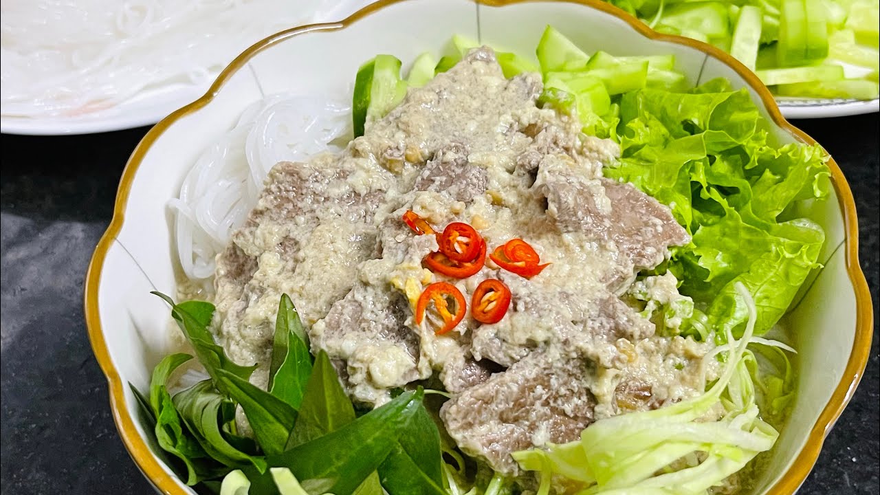 ស៊ុបយ៉ាវហនខ្ទិះដូងសាច់គោl Coconut Milk Soup with Beef 