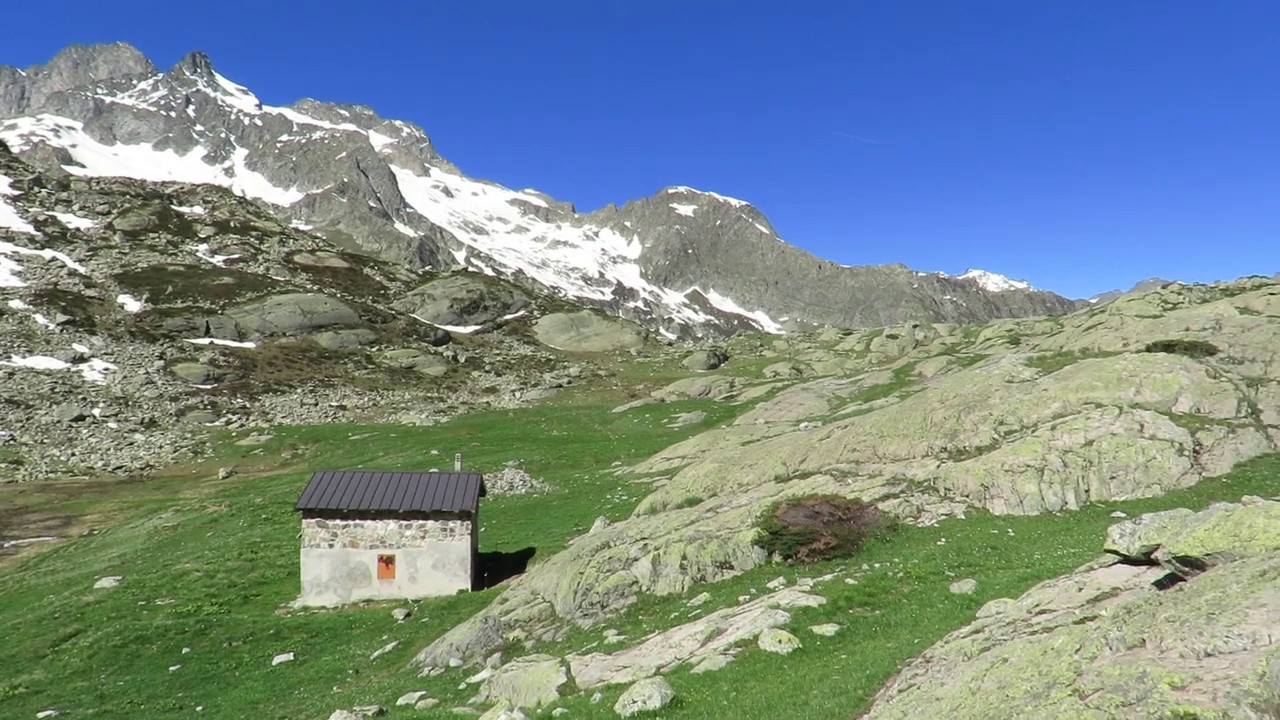 Lago del Vej del Bouc 2054 m - Valle Gesso.