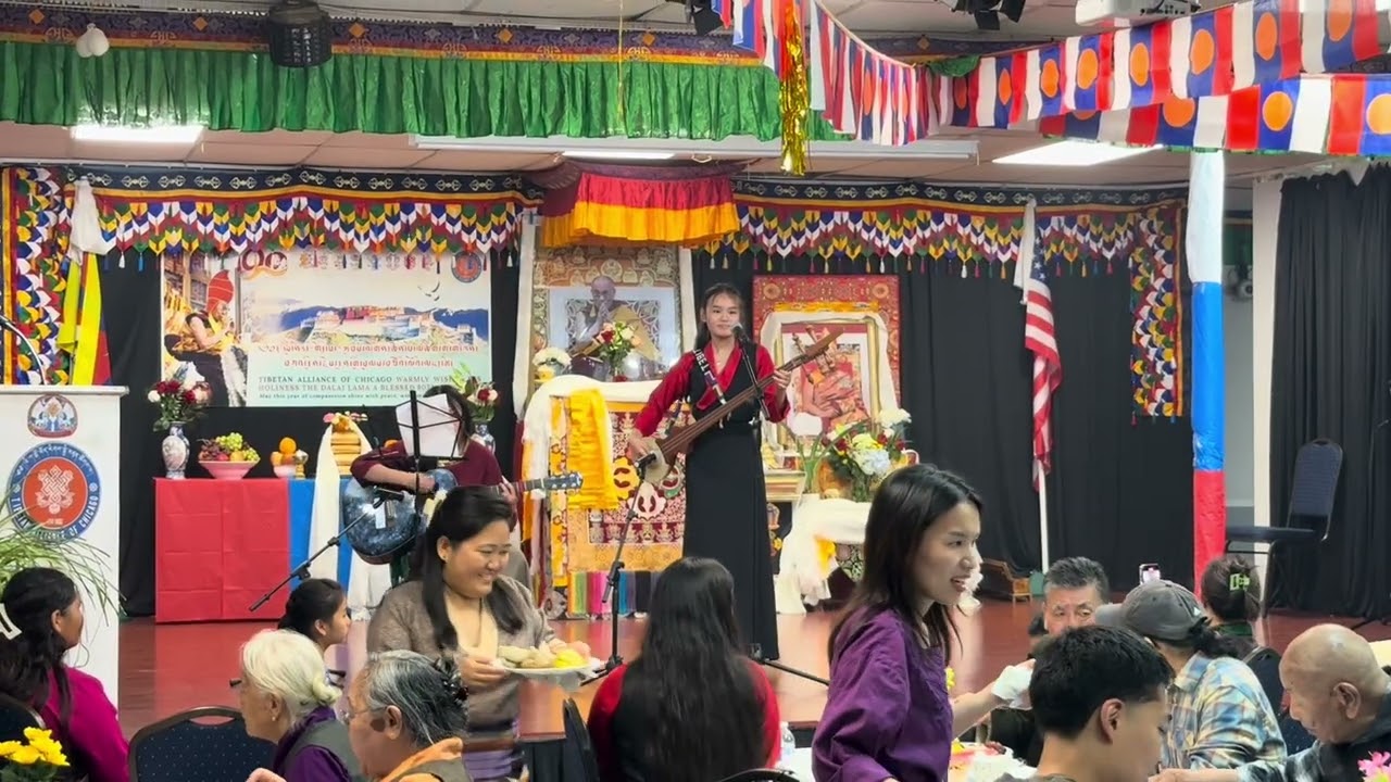 Tibetan song Dromo Rinchen performed by Deki and Lhatso