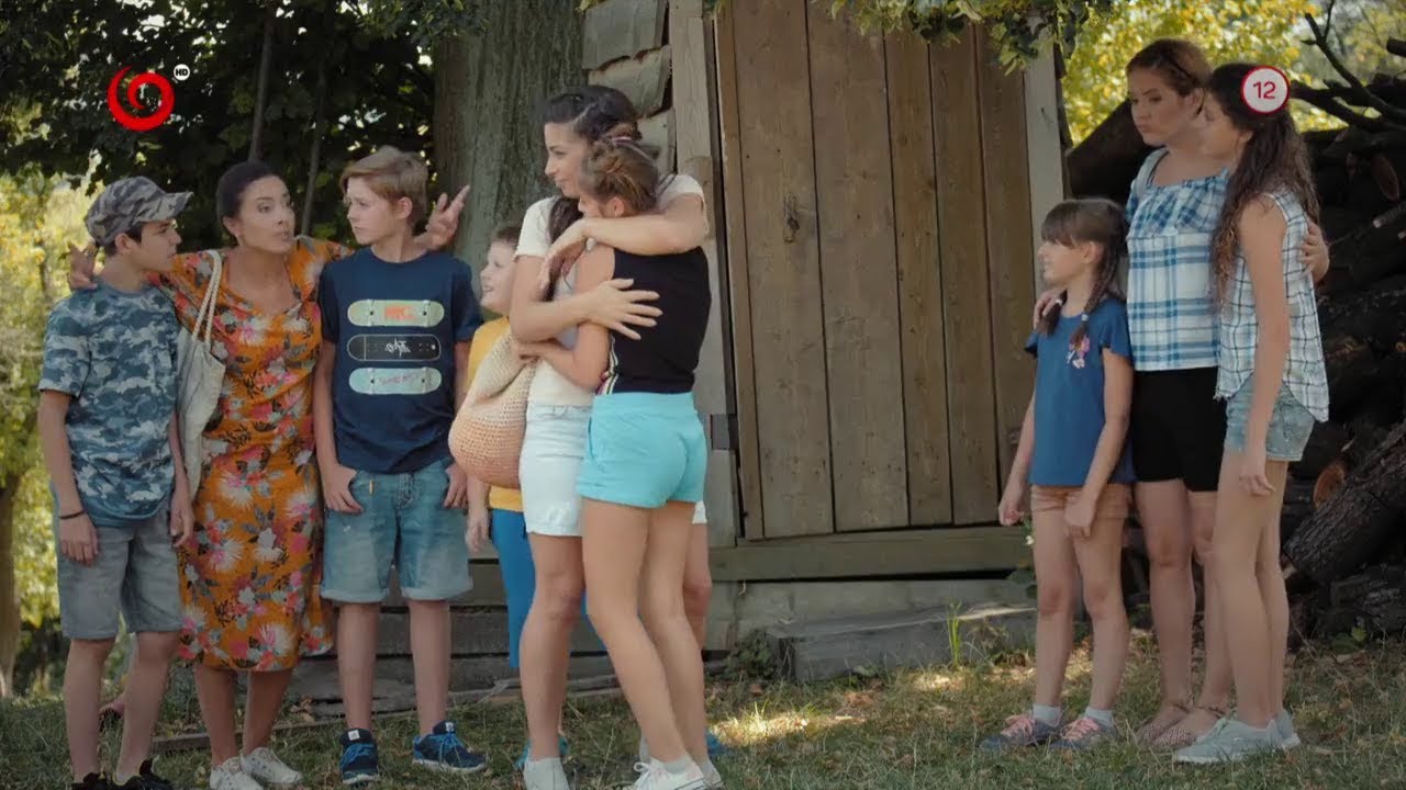 Mamy skazili schov&aacute;vačku (PR&Aacute;ZDNINY)