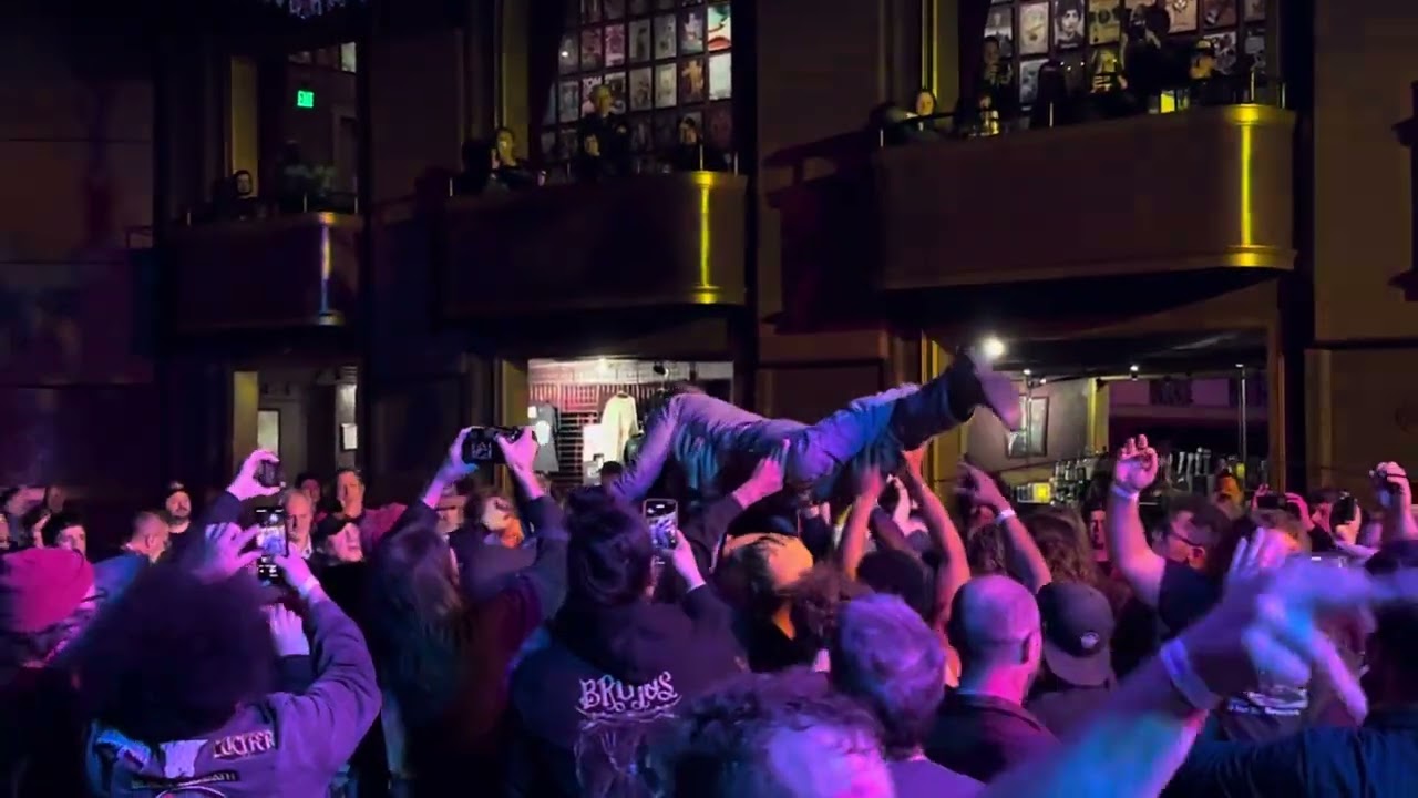 David Yow Crowd Surfing @ The Fillmore - Jesus Lizard