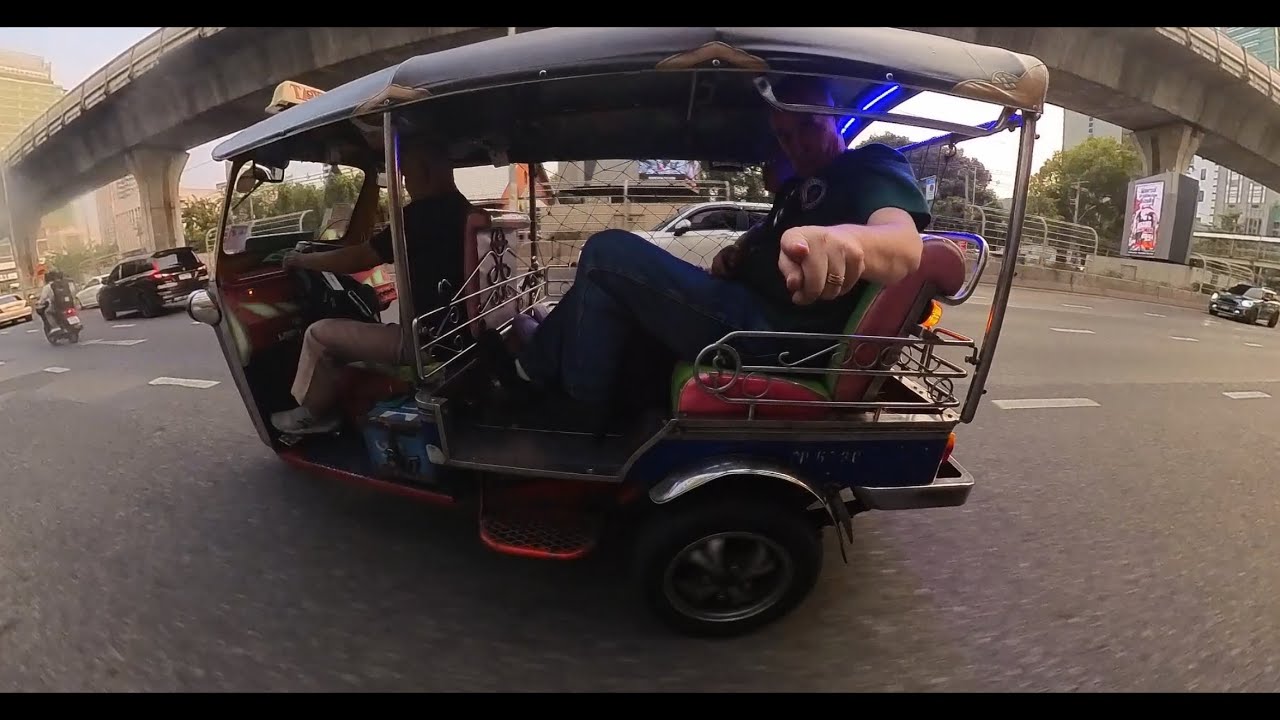 Hauling A$$ thru the streets of #Bangkok on #Tuktuks Keep you elbows in! Great way to get around. 