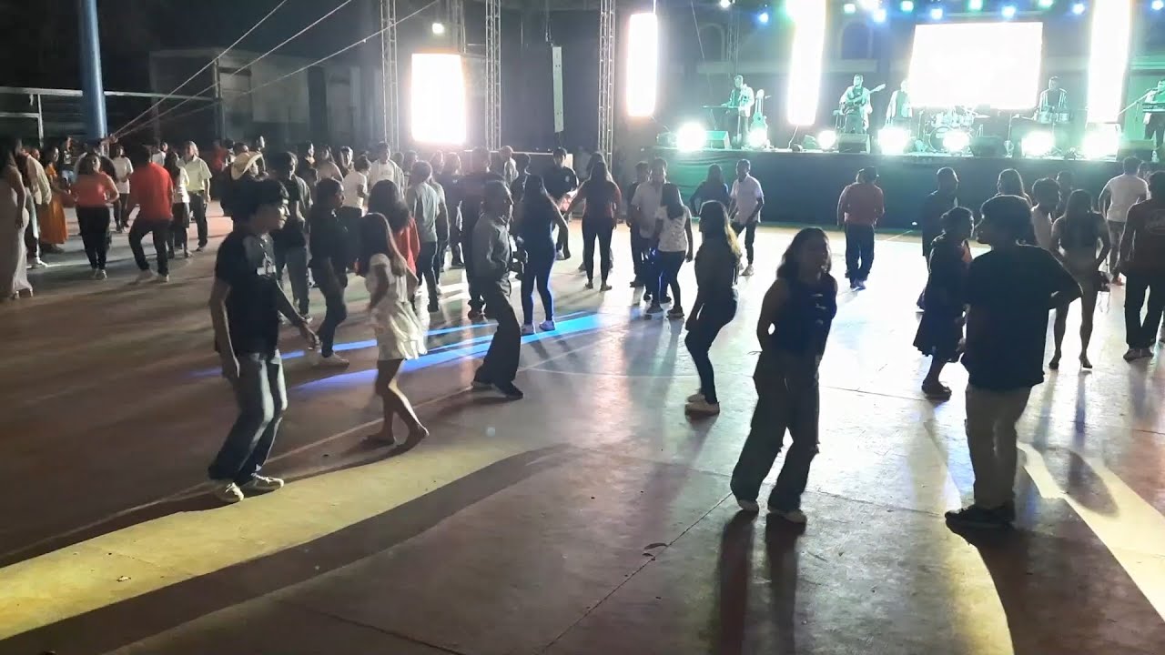 LA NIÑA DEL TELÉFONO / LA CHINITA DE NOPALA - GRUPO 