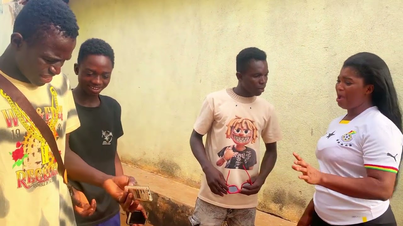This video will make ur day the  manager of shatta wale 😫 watch and laugh 🤣😂 so funny 