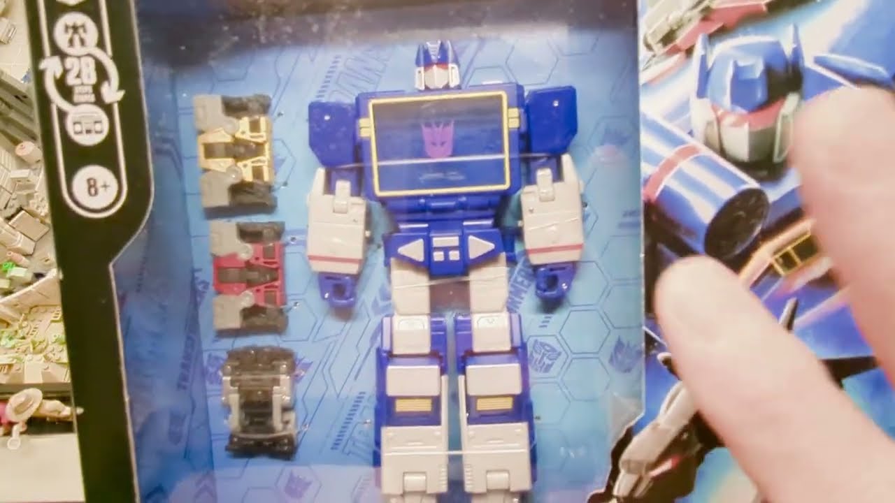 Got my Transformers pre-orders earlier. Blast Off, Brawl, Soundwave, Thundercracker