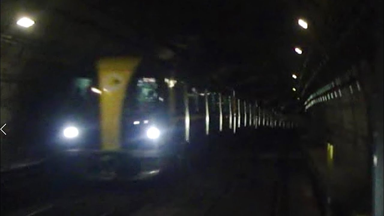A bordo na Linha 4 Amarela entre Luz e Pinheiros