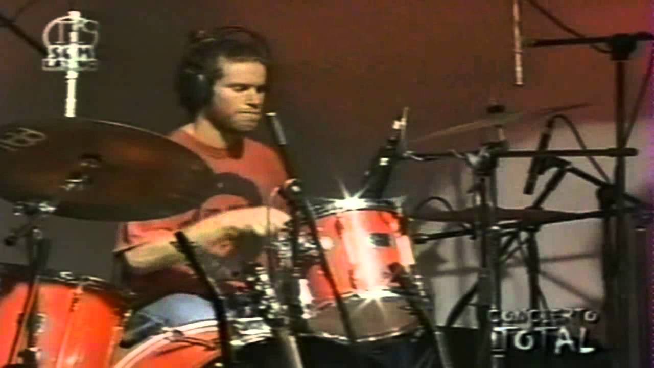 Un vino, una cerveza - Pedro Suárez Vértiz (Concierto en México)