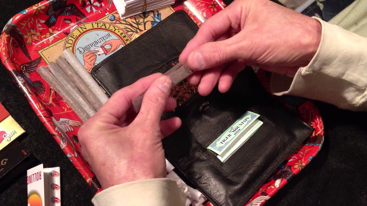 Hand Rolling With King Size Slim Papers
