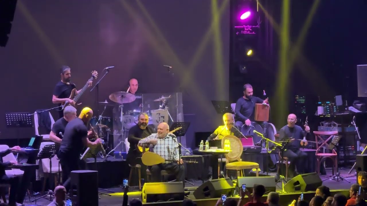 Musa Eroğlu & Yediveren Orkestrası - Mihriban (Live Performance)