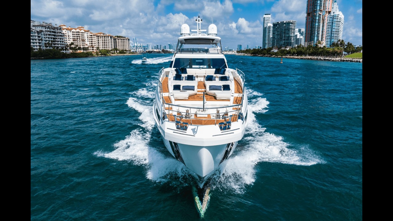 2023 Azimut 32 Metri - For Sale in Miami
