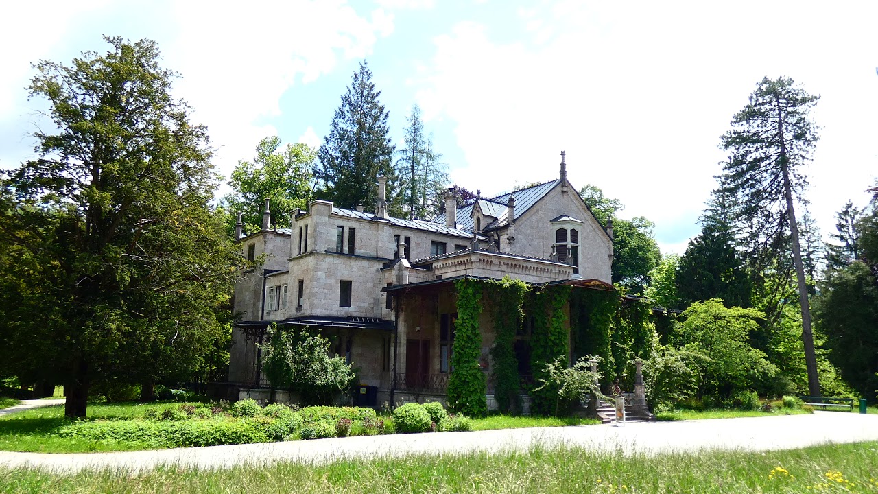 Sisis Teehaus das Marmorschl&ouml;ssl im Kurort Bad Ischl, Kaiservilla &bdquo;Kaiserstadt&ldquo; Lumix fz 82/83