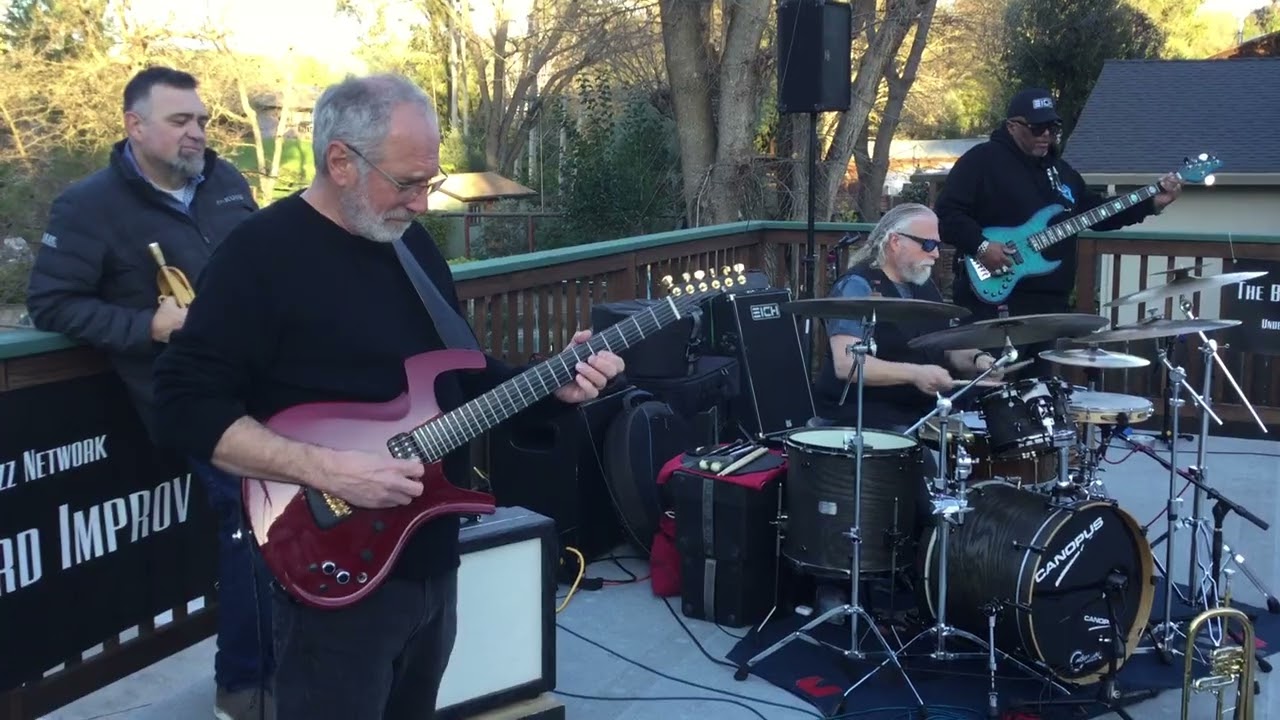 Jazz Italiano by the cast of The Backyard Improv 79