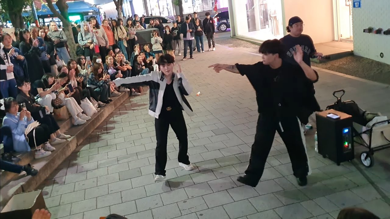 [STREET ARTIST] DADADA CREW. INTERACTIVE HONGDAE BUSKING. 231012.