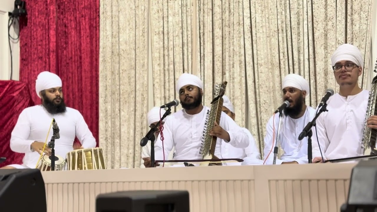 Bhai Rattan Singh Naamdhari & Jatha -  Asa di Vaar Sections