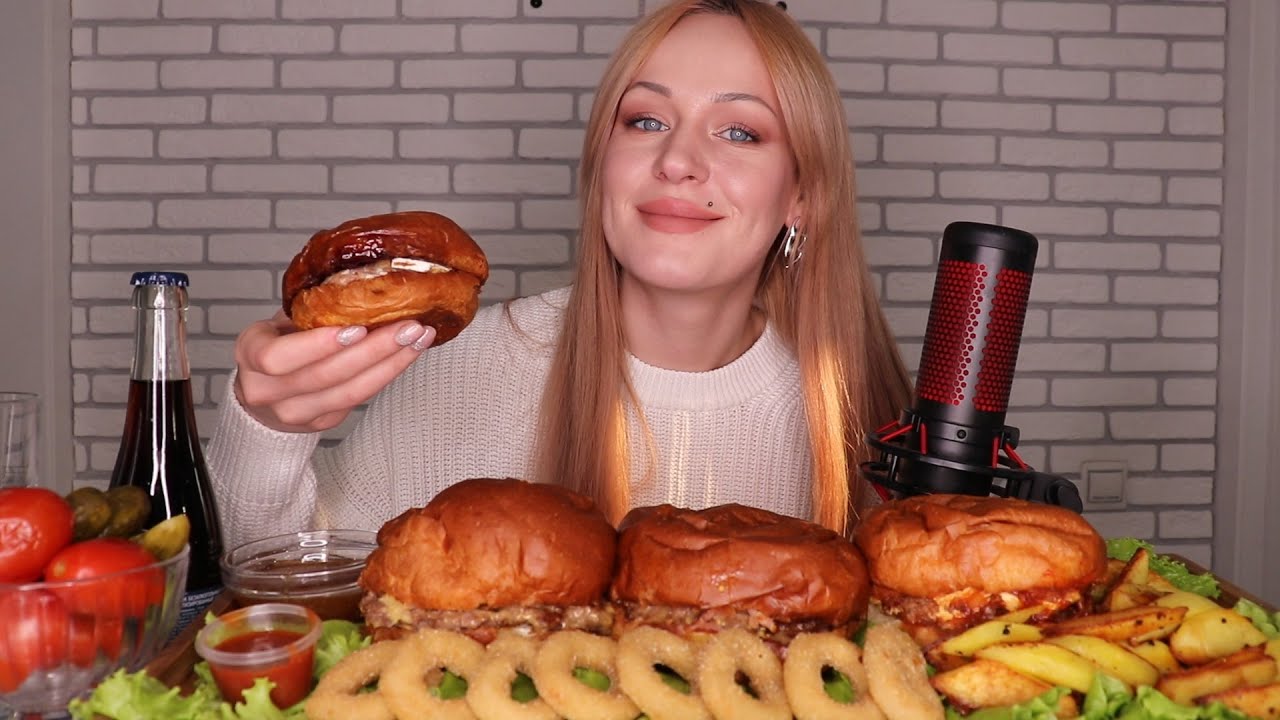 MUKBANG |  Бургеры, фри, луковые кольца | Burgers, fries, onion rings не ASMR