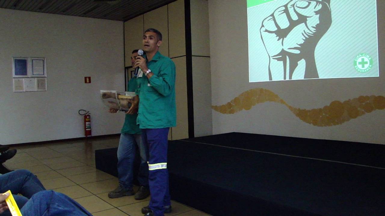CUIDADOS COM AS MÃOS, SEGURANÇA DO TRABALHO SEMPRE!