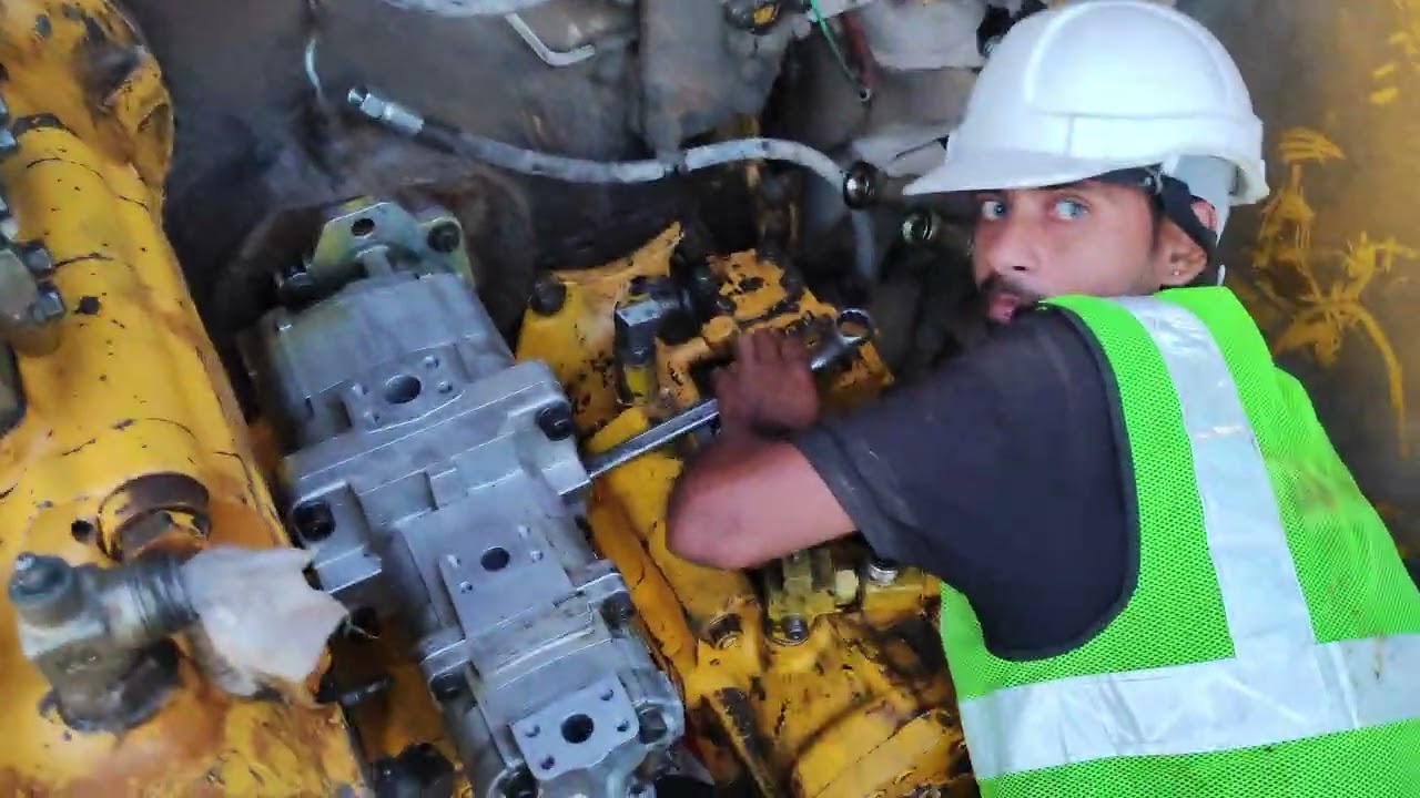komatsu pc 1250-7 hydraulic pump NO 2 Installation#komatsuexcavators