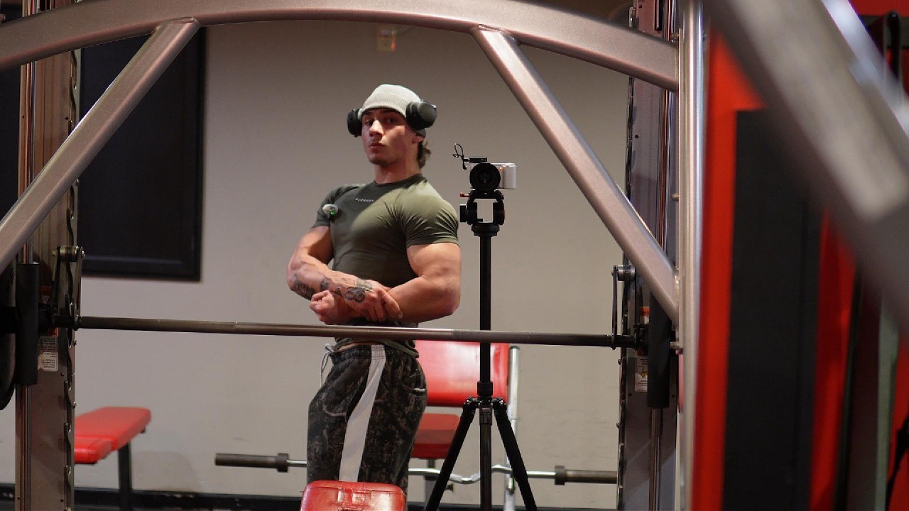 Winter Bulk ep 27 - A Late Night Chest & Back Day