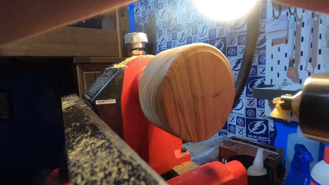 Oak wood bowl