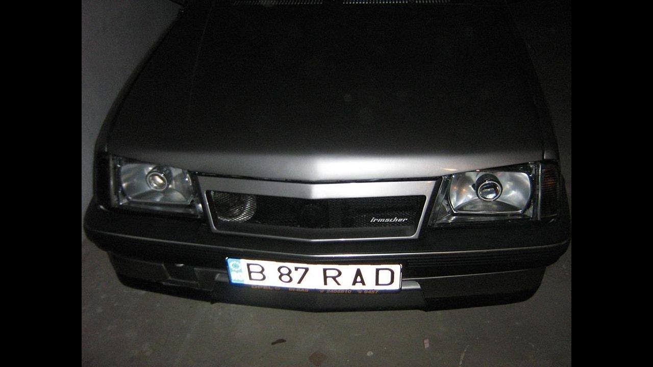 Personalizando os faróis do Monza 89 ..