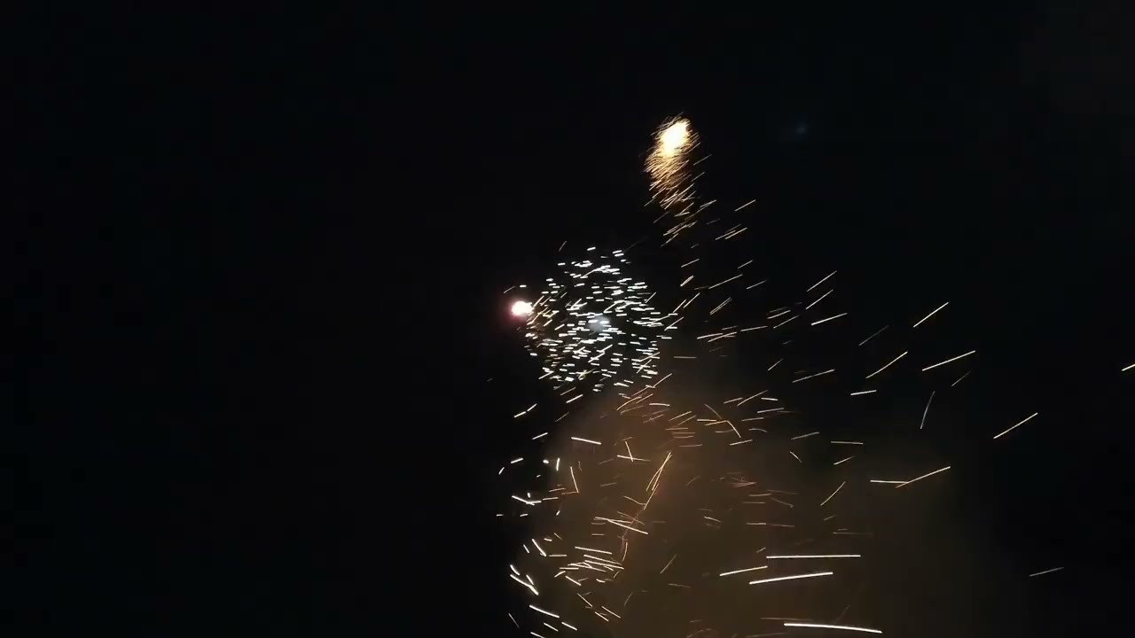 Feuerwerk und Schneefall in Wien 31.12.2025 nye fireworks and snow @Vienna, Austria