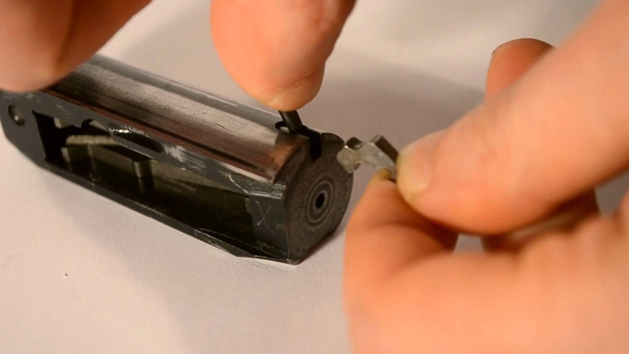 How to change the extractor on a Remington 870 shotgun