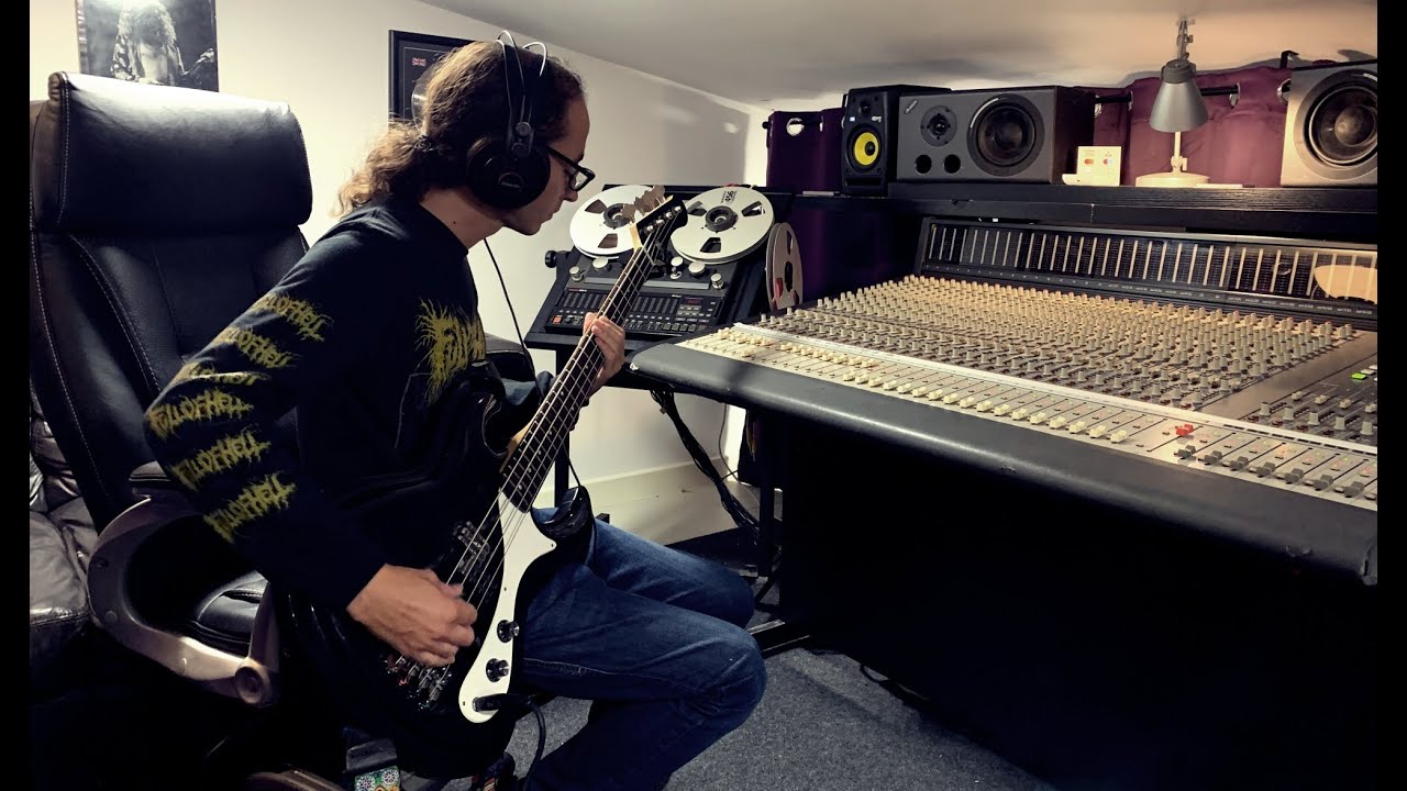 Serious Fuzz Tones Recording Bass | Digital vs Analog Part 3