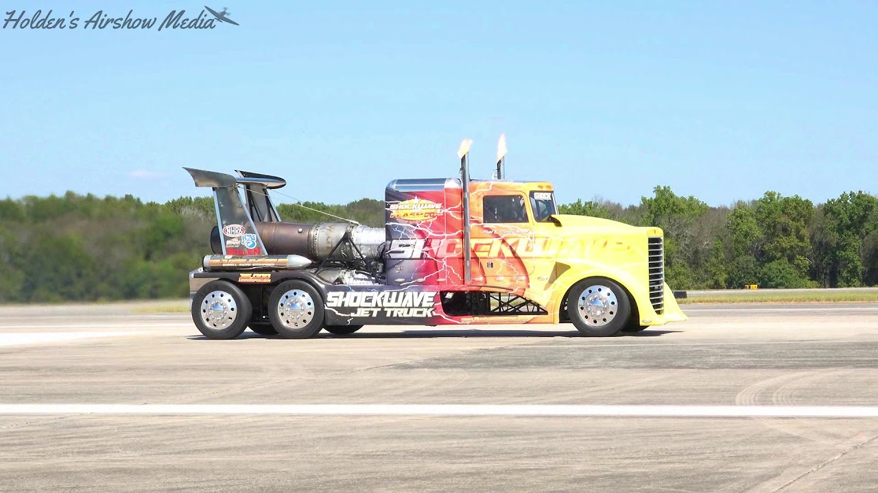 Shockwave Jet Truck vs. Jerry Conley @ Thunder over Georgia 2019