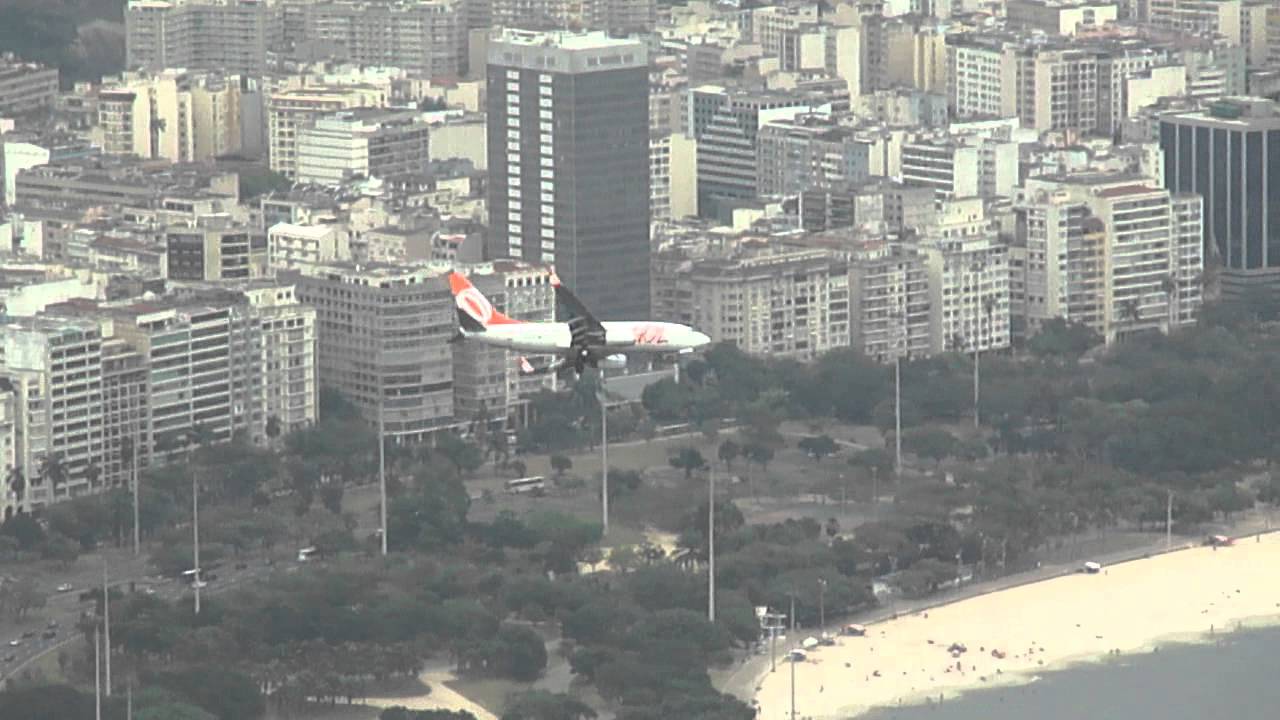 Impresionante Maniobra para Aterrizar Avión en Rio de Janeiro (RJ) - Brasil