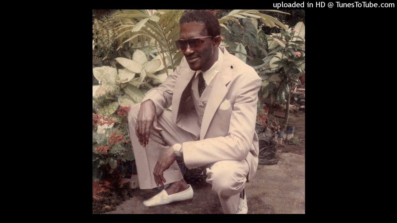 JAH SHAKA plays VAMPIRE Devon Irons 1986  (Seven Ladies)